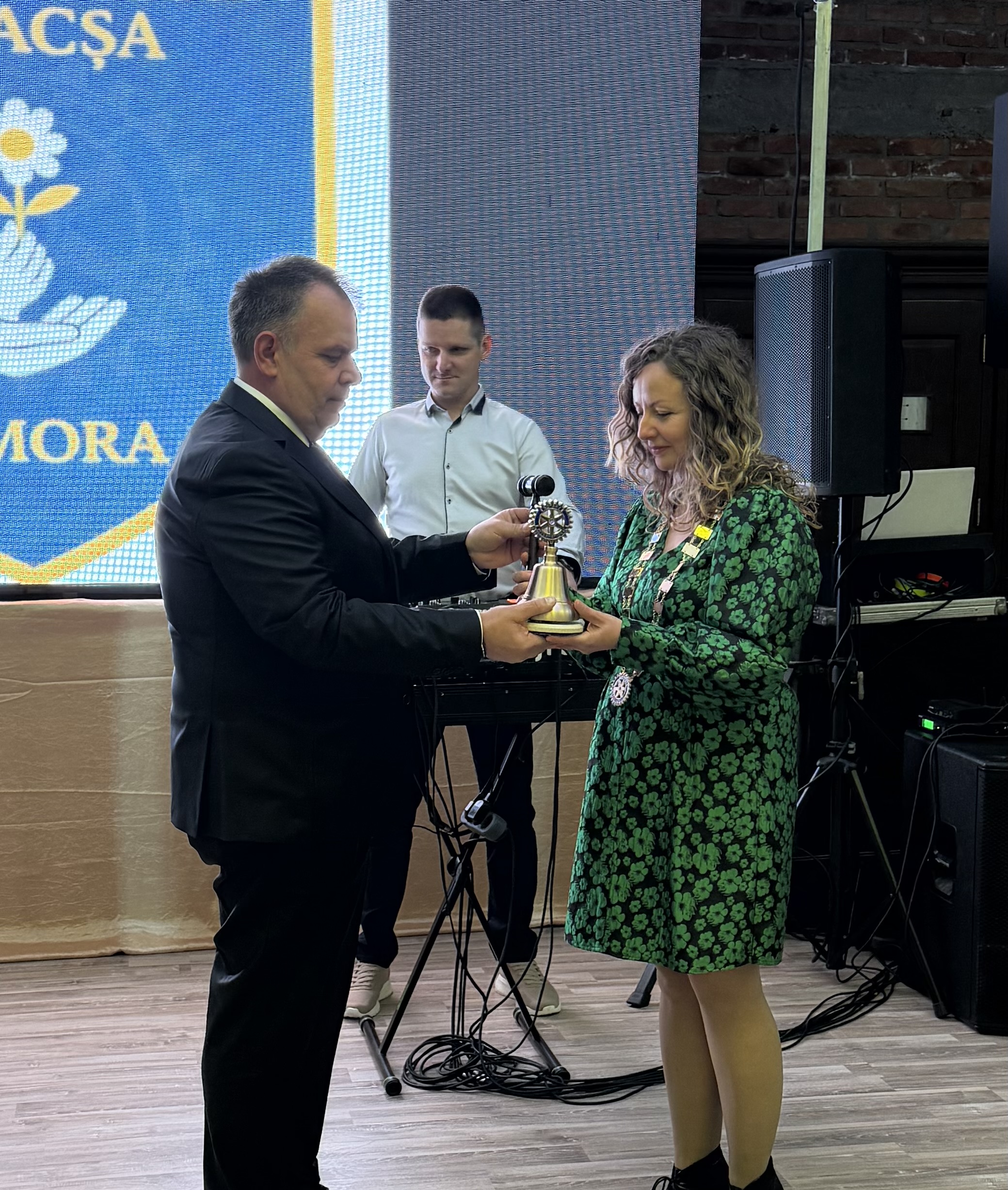 CONSTITUIREA UNUI NOU CLUB ROTARY LA MOACȘA